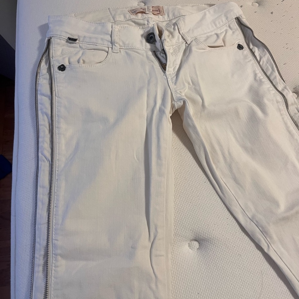 Chic White Straight Leg Women's Pants